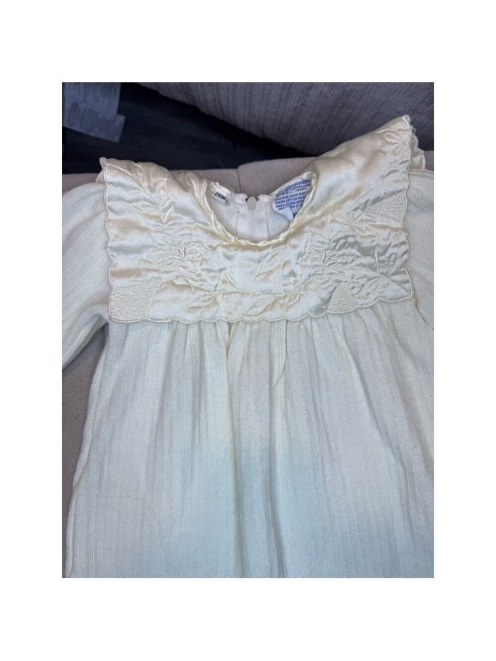 Vintage sweater baby dress square satin collar embroidered sweater dress 24 mon￼ - Picture 12 of 12